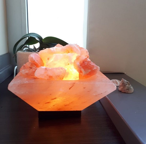 Lampada-di-Sale-Rosa-Himalayano-Piramide-Capovolta-2-bicibio-bioprofumeria.jpeg Lampada di Sale Himalaya Braciere Piramide Capovolta BiciBio Bioprofumeria