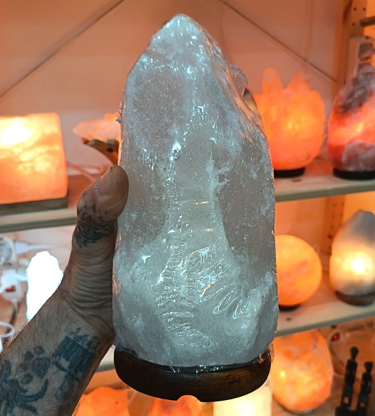 Lampada di sale bianco naturale grezza BiciBio Bioprofumeria Palermo