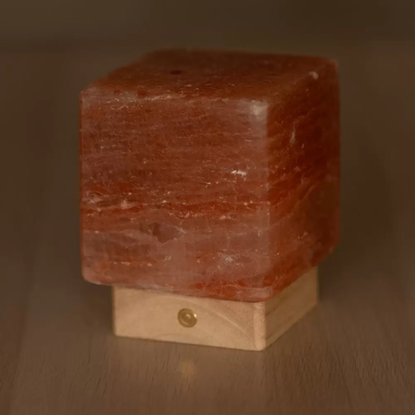 Lampada Sale Himalayano Cubo 2Kg LED RGB a Batteria Senza Fili