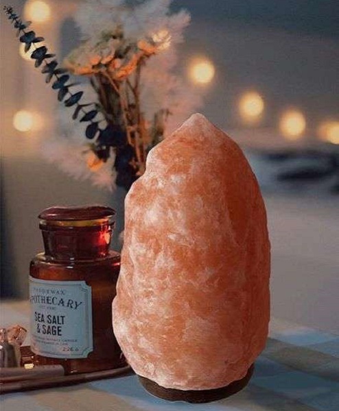 lampada-sale-himalayano-scolpita-mano-palermo.jpg Lampada di Sale Himalayano Scolpita a Mano Luce Calda Naturale BiciBio Bioprofumeria