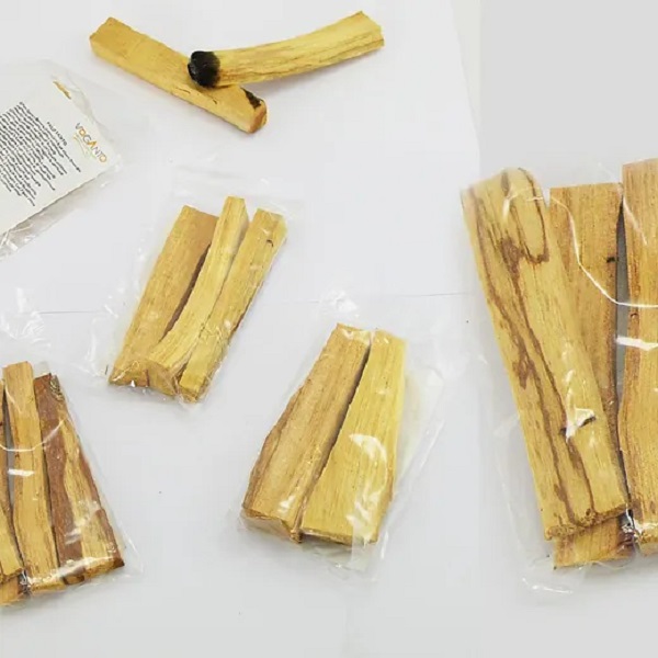 Legnetti di Palo Santo naturale 30 g originali per ingrosso e dettaglio in Sicilia – BiciBio Bioprofumeria